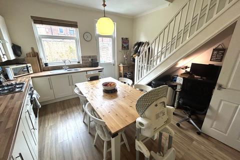 10 Daisy Street, Chadderton, Oldham, OL9 0LB