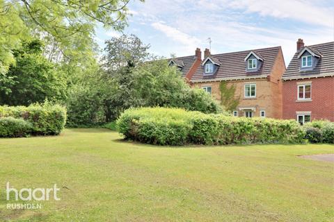 5 bedroom detached house for sale, Bankside, Higham Ferrers