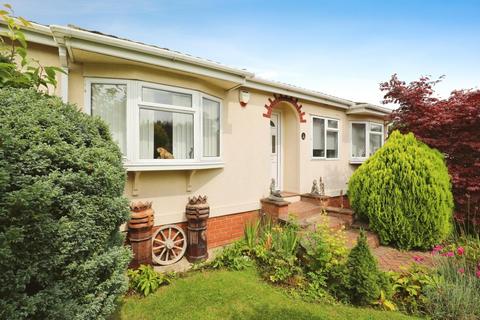 2 bedroom park home for sale, Pleasant Avenue, Acaster Malbis, York, YO23 2TU