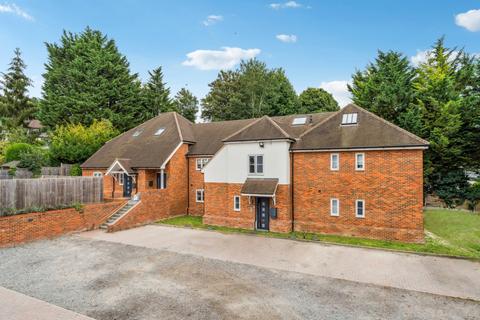 2 bedroom apartment for sale, Station Road, Amersham, Buckinghamshire, HP7