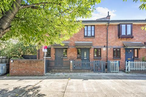 2 bedroom terraced house for sale, Brudenell Road, Tooting