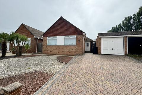 3 bedroom bungalow for sale, Glen Close, Polegate, East Sussex, BN26