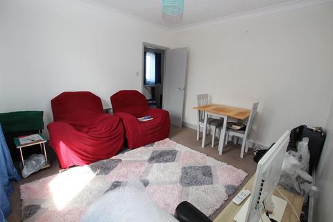 1 bedroom maisonette for sale, Preston Court,  Kings Avenue, Holland-on-Sea, Clacton-on-Sea