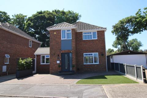 4 bedroom detached house for sale, Selwyn Drive, Broadstairs CT10