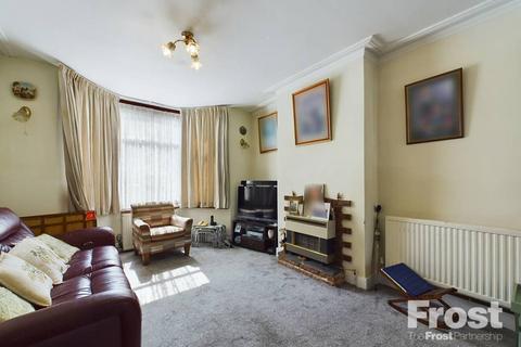 3 bedroom semi-detached house for sale, Danesbury Road, Feltham, Middlesex, TW13