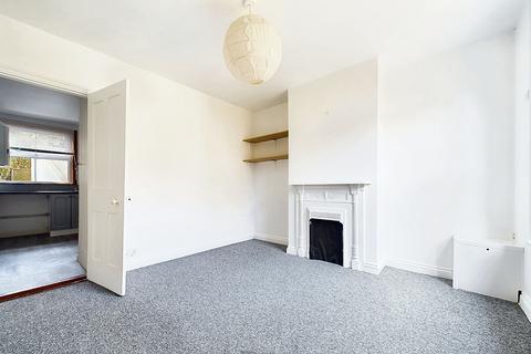 2 bedroom end of terrace house for sale, East Street, Westbourne, PO10