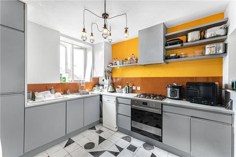 3 bedroom apartment for sale, Warwick Grove, London, E5