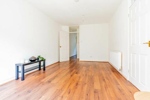 undefined, Bristol BS16