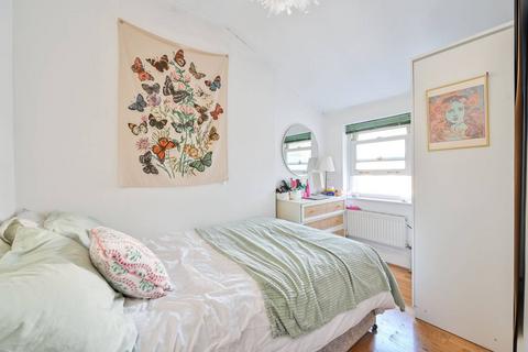 2 bedroom flat for sale, Freemantle Street, Elephant and Castle, London, SE17