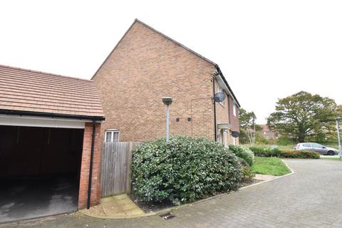 62 Nuthatch Drive, Finberry, Ashford, TN25 7AA