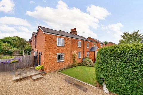 2, Albert Cottages Emmets Nest, Binfield, Bracknell, RG42 4HJ