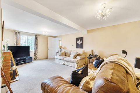 2, Albert Cottages Emmets Nest, Binfield, Bracknell, RG42 4HJ