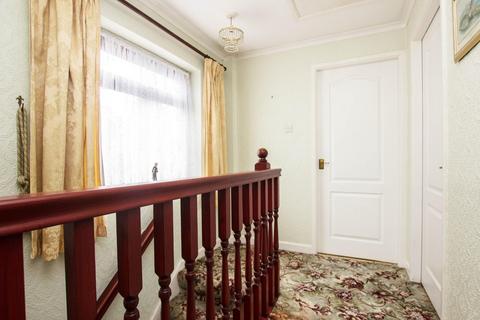 17 Dawlish Close, Blackburn, BB2 4NS