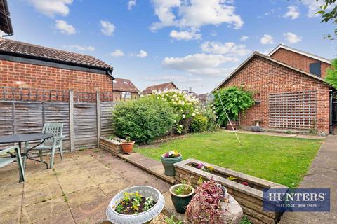 28 Alsom Avenue, Worcester Park, KT4 7EG