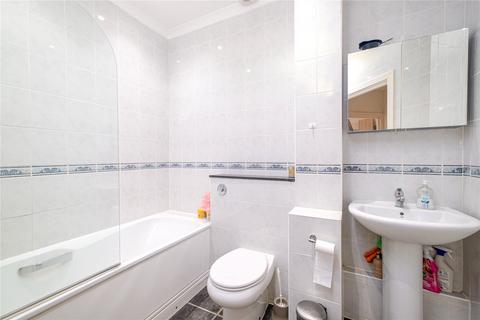 2 bedroom apartment to rent, Stag Court, Leslie Road, East Finchley, London, N2