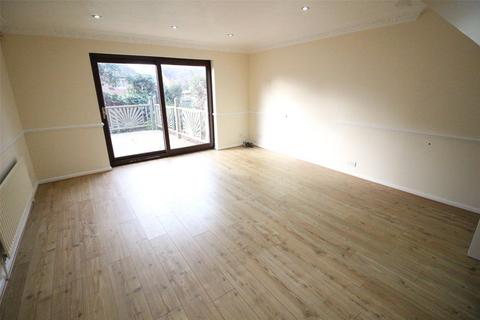 3 bedroom end of terrace house to rent, Buttermere Road, Kent BR5