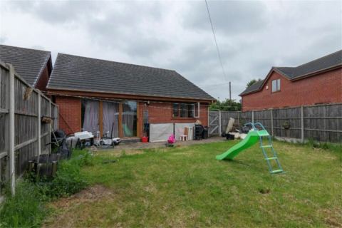 2 bedroom detached bungalow for sale, Emerald Close, Bilston