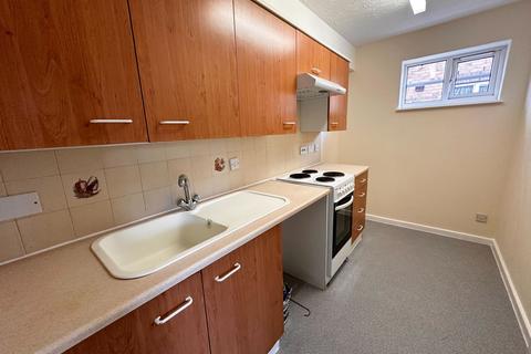 1 bedroom flat to rent, Lingfield Court, Anderton Road, Longford, Coventry, CV6