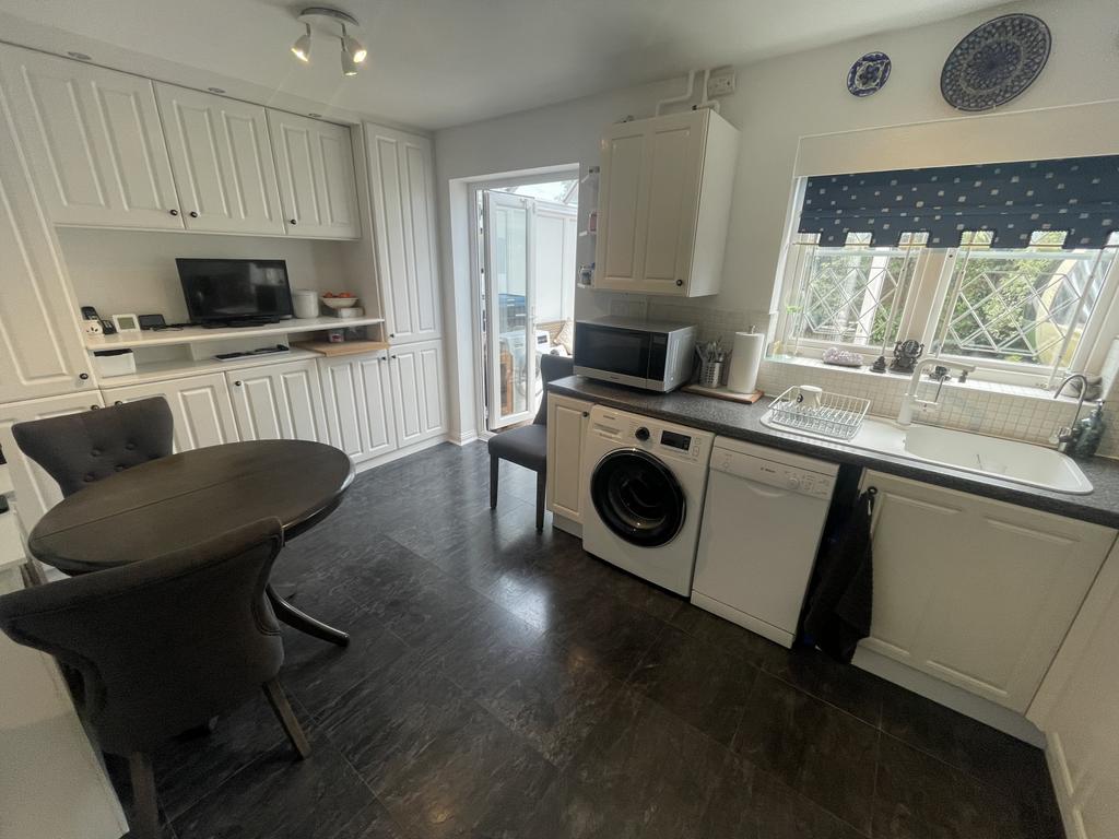 Kitchen/dining area