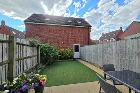 4 bedroom townhouse for sale, Norwood Road, St Crispin, Northampton, NN5 6GN