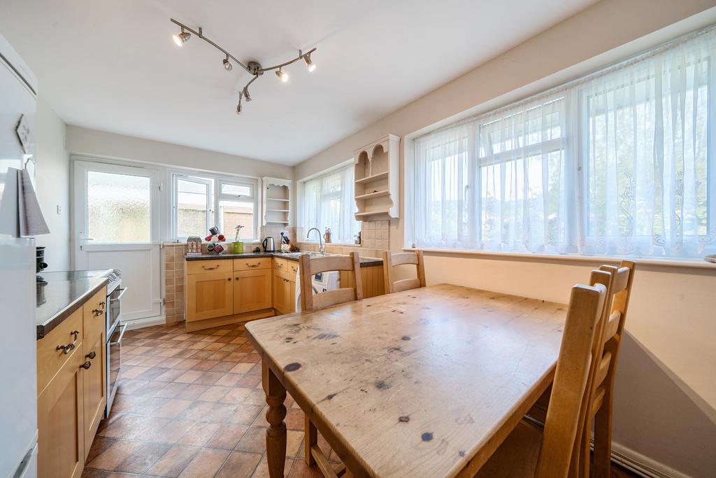 Kitchen / Breakfast Room