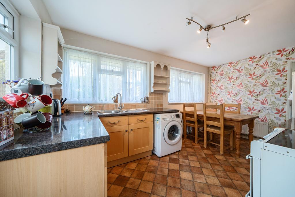 Kitchen / Breakfast Room