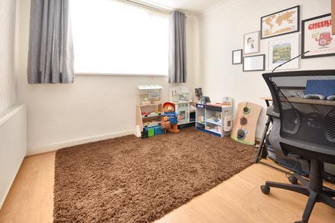 5 Valley Crescent, Wrenthorpe, Wakefield, WF2 0JB