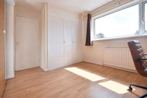 5 Valley Crescent, Wrenthorpe, Wakefield, WF2 0JB