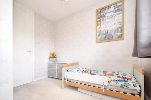 5 Valley Crescent, Wrenthorpe, Wakefield, WF2 0JB