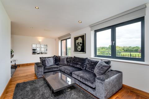 2 bedroom apartment for sale, Woolston Manor, Chigwell IG7