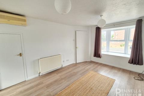 2 bedroom end of terrace house for sale, Newlands Road, Peterborough PE7