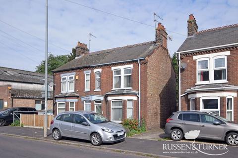 3 bedroom semi-detached house for sale, Vancouver Avenue, King's Lynn PE30