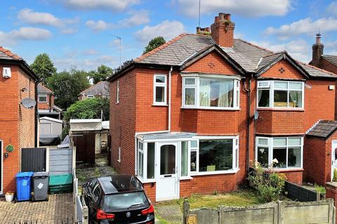 3 bedroom semi-detached house for sale, Hallows Avenue, Warrington, WA2