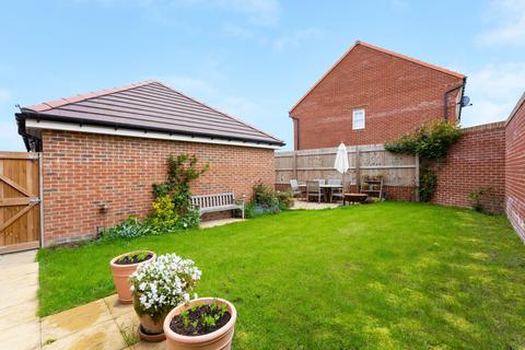 24 Dudcote Field, Didcot, OX11 6JN