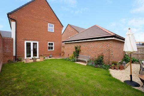 24 Dudcote Field, Didcot, OX11 6JN