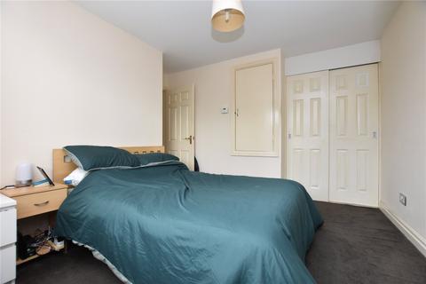 3 Broadcroft Grove, Tingley, Wakefield, WF3 1TU