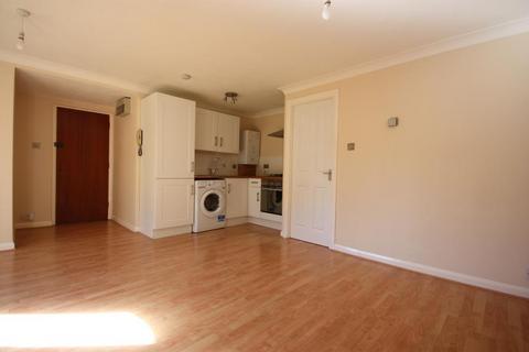 1 bedroom apartment to rent, Bayliss Court, Guildford GU1