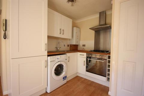 1 bedroom apartment to rent, Bayliss Court, Guildford GU1