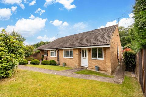 2 bedroom semi-detached bungalow for sale, Heathfield, Crawley RH10