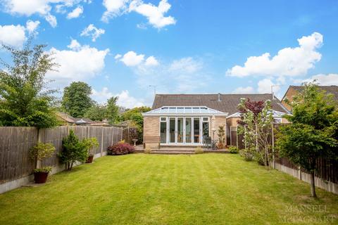 2 bedroom semi-detached bungalow for sale, Heathfield, Crawley RH10