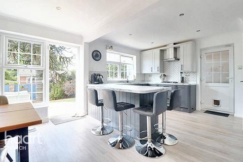 6 Gorsehayes, Ipswich, IP2 9AU