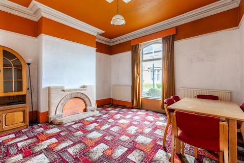 4 bedroom terraced house for sale, Halifax Old Road, Huddersfield, HD2