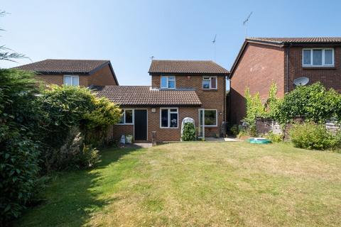 44 Broadhurst Drive, Kennington, Ashford, TN24 9RQ