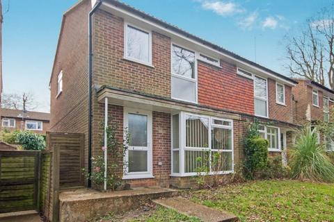 3 bedroom semi-detached house to rent, Augustines Way, Haywards Heath, RH16