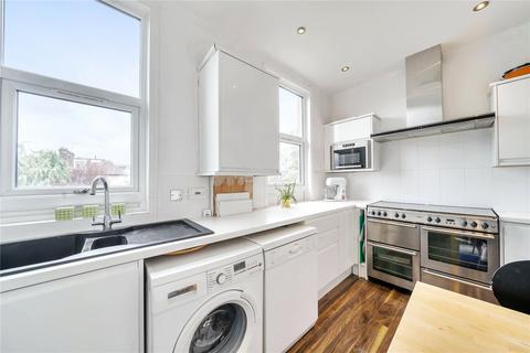 3 bedroom flat for sale, Arran Road, Catford, London, SE6