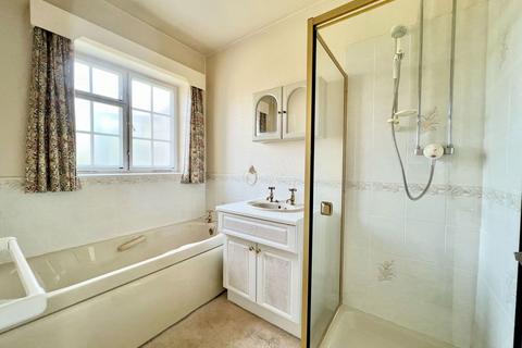 Willow Croft Lower Langwith, Collingham, Wetherby, LS22 5BX