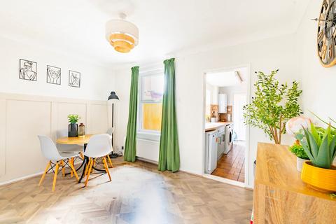 4 Alexandra Road, Beccles, NR34 9UD
