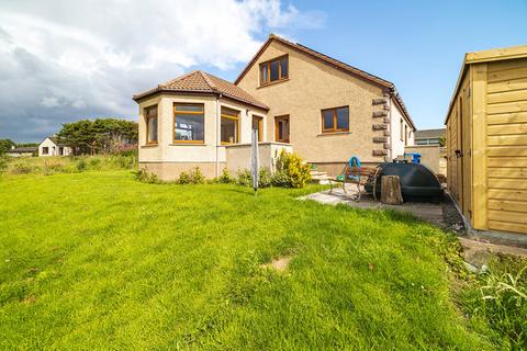 Arrochar, 1 South Head View, Lybster, KW3 6DB