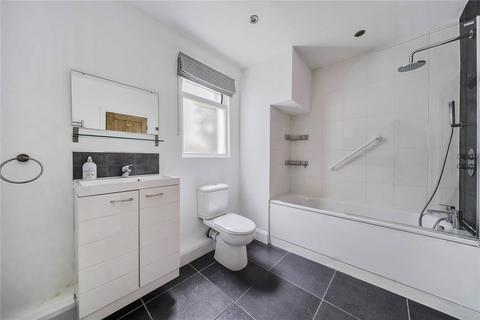 165 Victoria Road, Wood Green, London, N22 7XH
