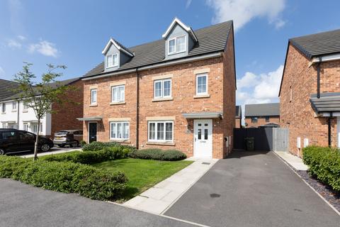 4 bedroom semi-detached house for sale, Rosbery Close, Warton, PR4